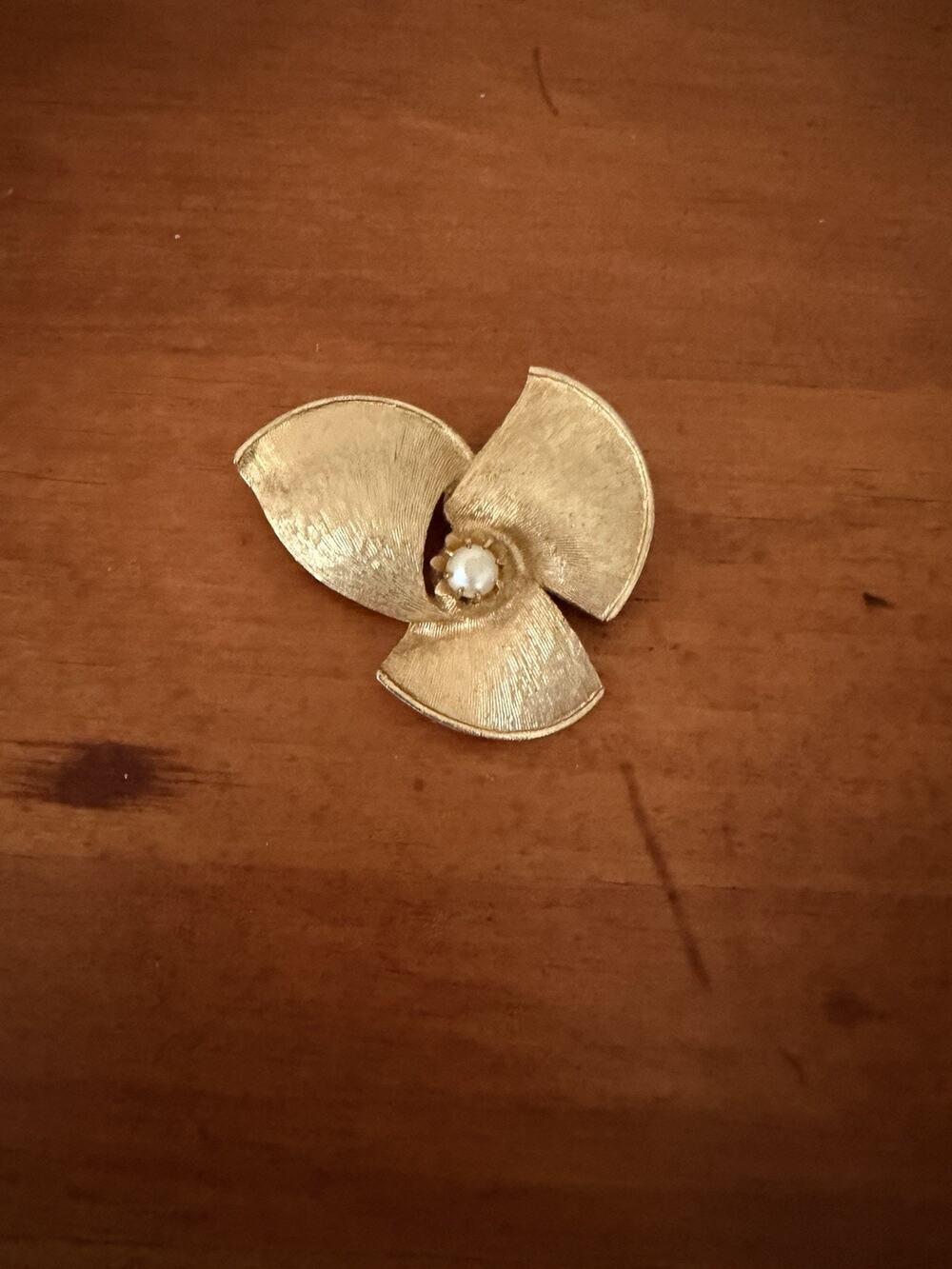 Vintage Gold Tone Flower Brooch Faux Pearl Center Textured Petals
